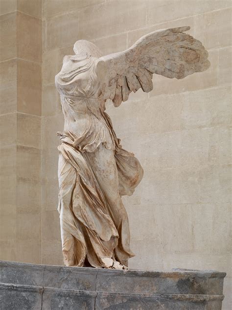 de nike in het louvre travertijnen|A stairway to Victory The Daru staircase .